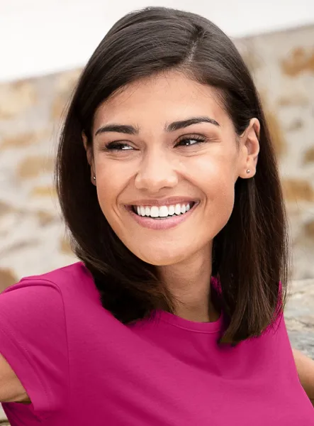 Дамска модерна тениска - Класическо кръгло деколте