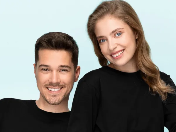 Лека тениска с дълъг ръкав - Класическо кръгло деколте