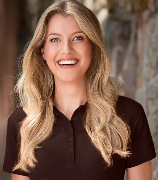 Дамска елегантна поло риза - Закопчаване с 5 копчета