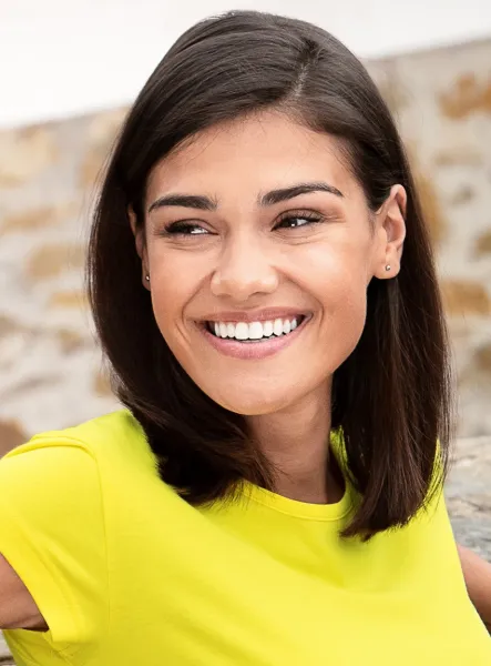 Дамска модерна тениска - Класическо кръгло деколте