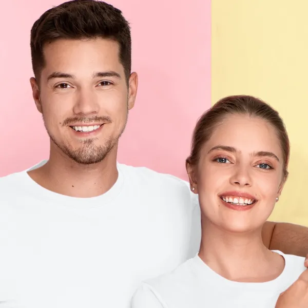 Лека тениска с къс ръкав - Класическо кръгло деколте