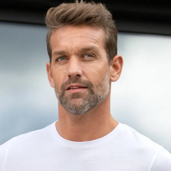 Ексклузивна мъжка тениска - Класическо кръгло деколте