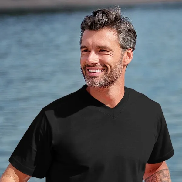 Тениска с къс ръкав, средно тегло - V-образно деколте