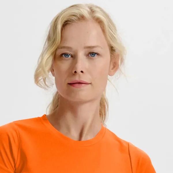 Дамска спортна тениска - Класическо кръгло деколте