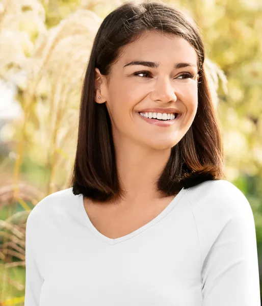 Дамска прилепнала тениска, V-образно деколте - Дълбоко V-образно деколте