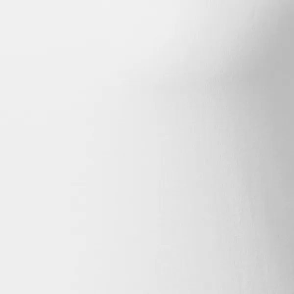 Дамска приталена тениска с V-образно деколте - 100% памук за максимален комфорт